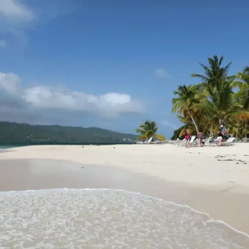 Sultana Tours Cayo Levantado